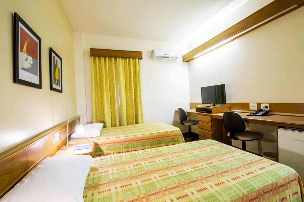 Jr Hotel Marilia Marília Quarto foto